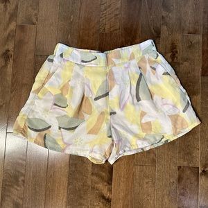 Dynamite Dress Shorts, size Large, summer print
